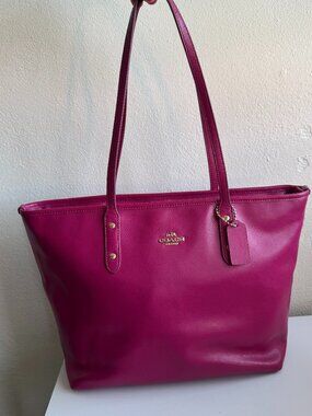Coach Pink Leather Tote Bag Gold Hardware Shoulder Bag Large Pebbled Leather